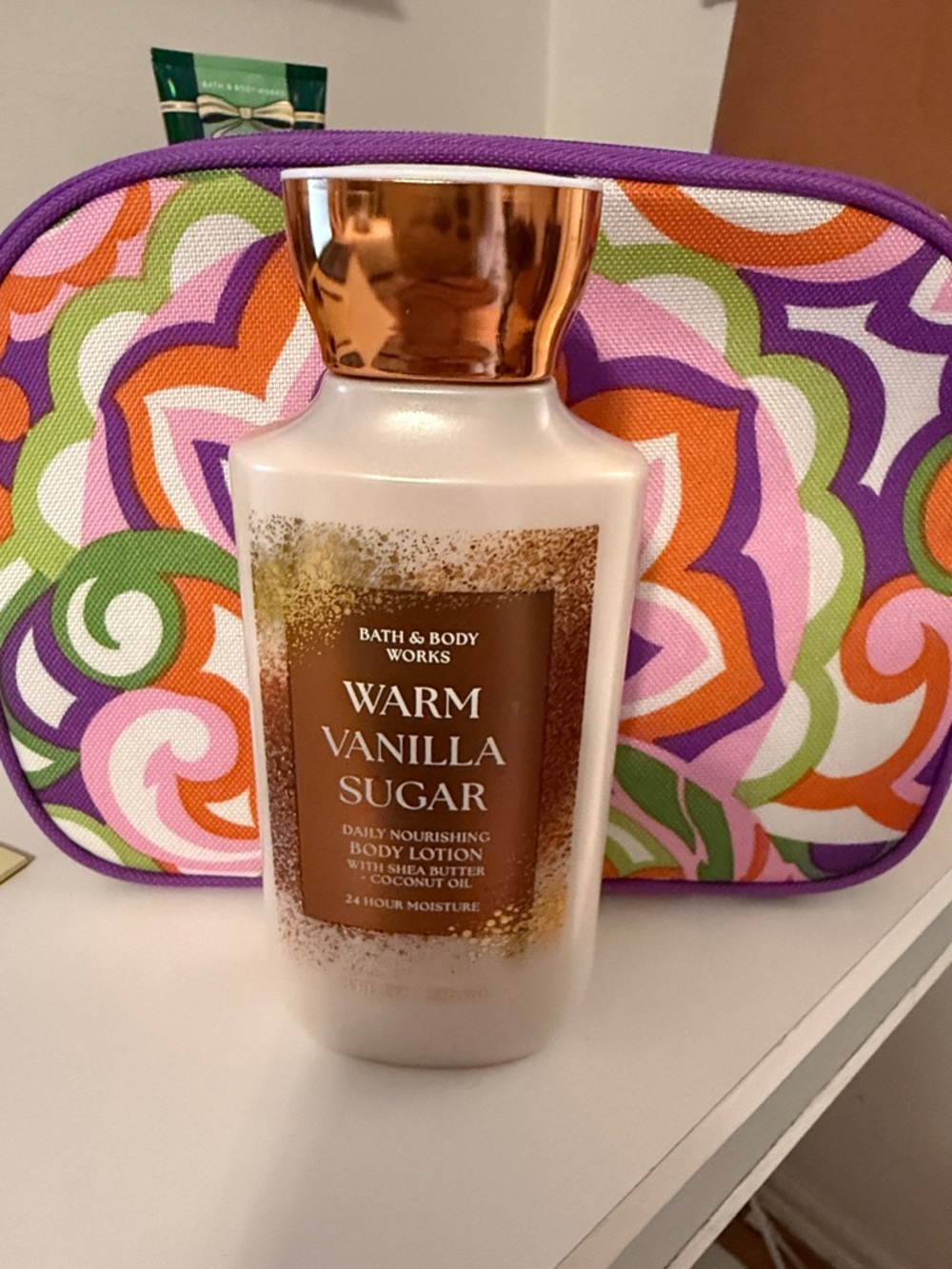 Bath & Body Works Warm Vanilla Sugar Body Lotion - Pearl/Gold